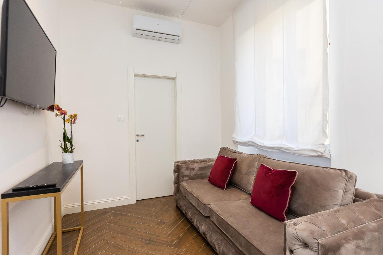 Spa Apartment Via Barberini ローマ エクステリア 写真