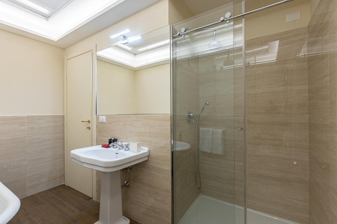Spa Apartment Via Barberini ローマ エクステリア 写真