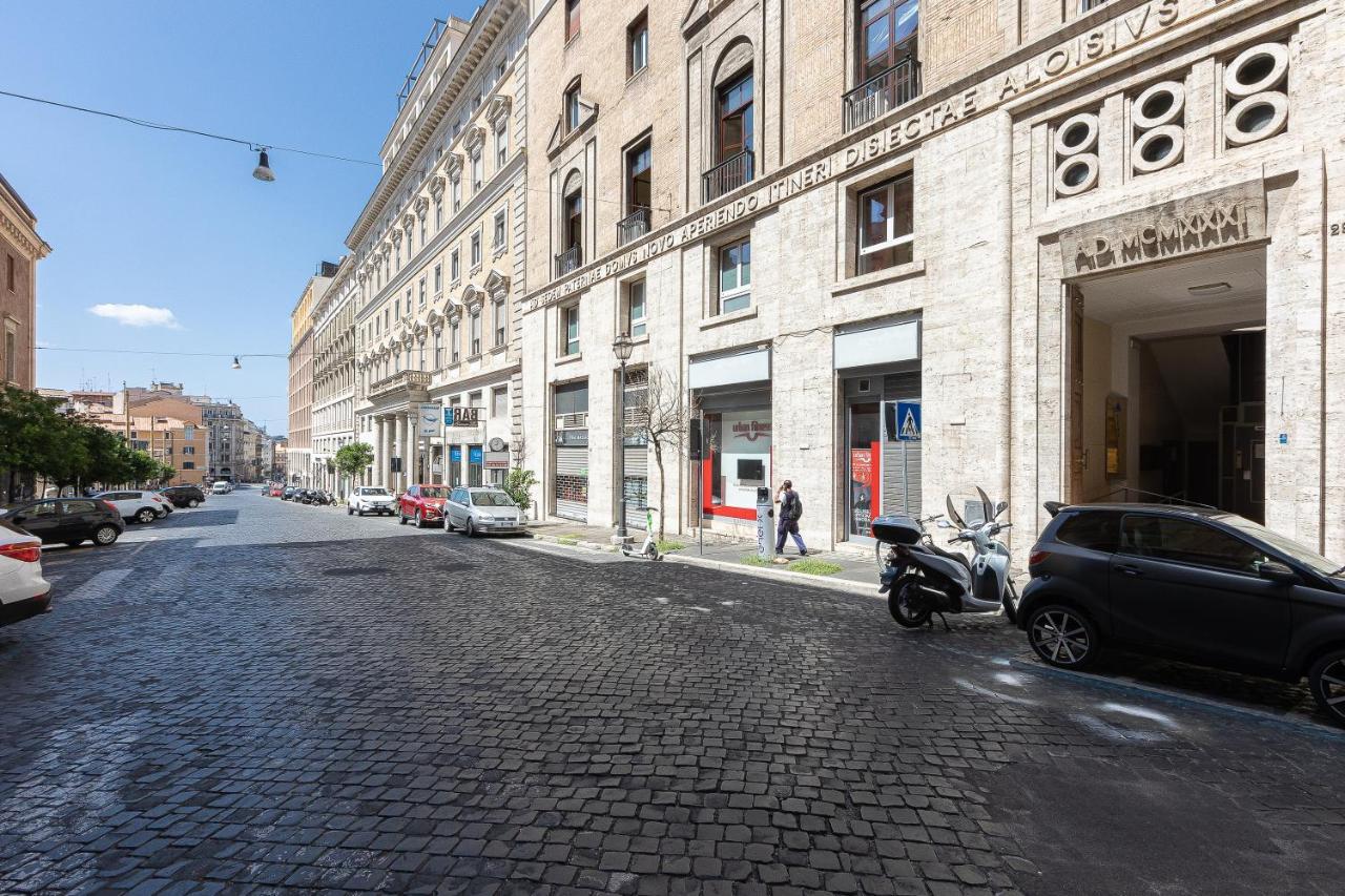 Spa Apartment Via Barberini ローマ エクステリア 写真